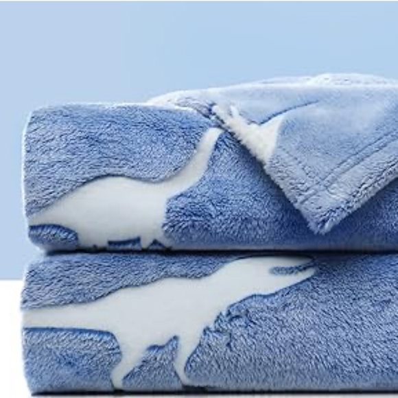 Glow in The Dark Dinosaur Throw Blanket Blue NEW - Picture 5 of 8
